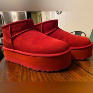 Uggs Ultra Mini platforms